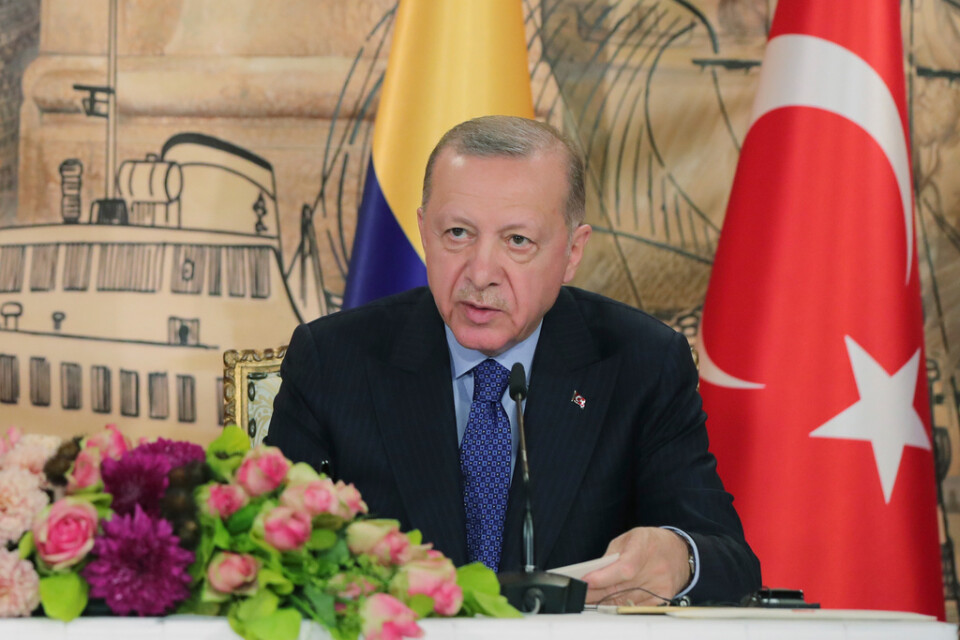 Turkiets president Recep Tayyip Erdogan under en presskonferens på fredagen.