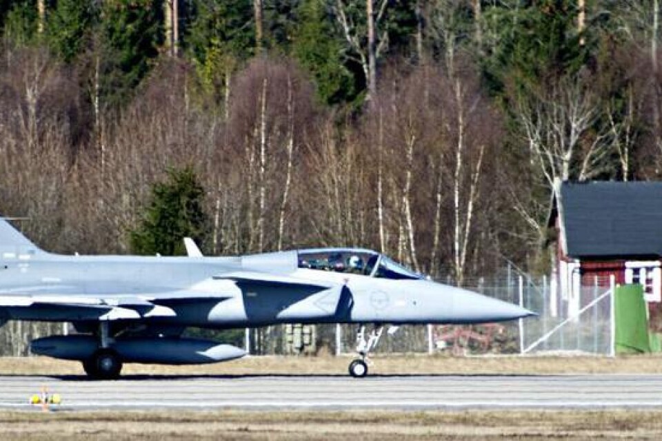 Fler JAS Gripenplan än vanligt kommer att lyfta och landa på F 17 de närmaste dagarna. Ett drygt 20-tal JAS Gripenplan deltar i övningen.
