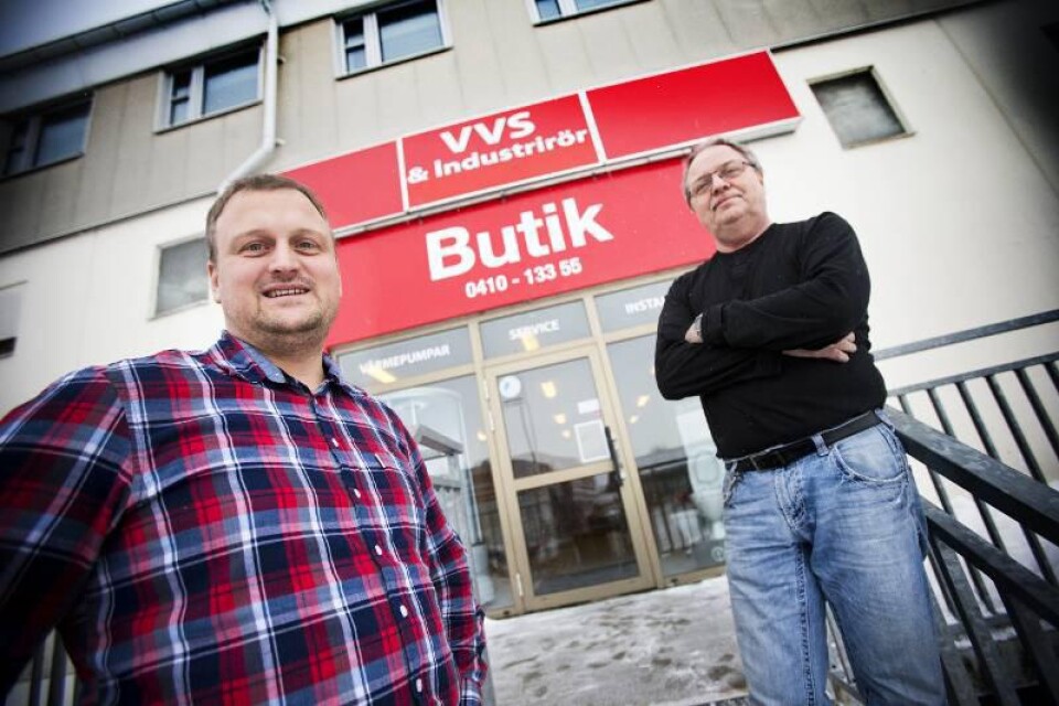 Vd Daniel Sörensson och Christer Andersson som är butiksansvarig är glada att företaget lever vidare efter konkursen i slutet av förra året.