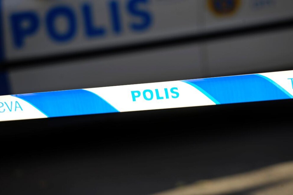 En 40-årig kvinna döms av Malmö tingsrätt till rättpsykiatrisk vård för mordförsök. Kvinnan stod åtalad för att i samband med ett självmordsförsök också försökt ta livet av sin nioårige son. Det var i september kvinnan preparerade en bulle med sömnmede