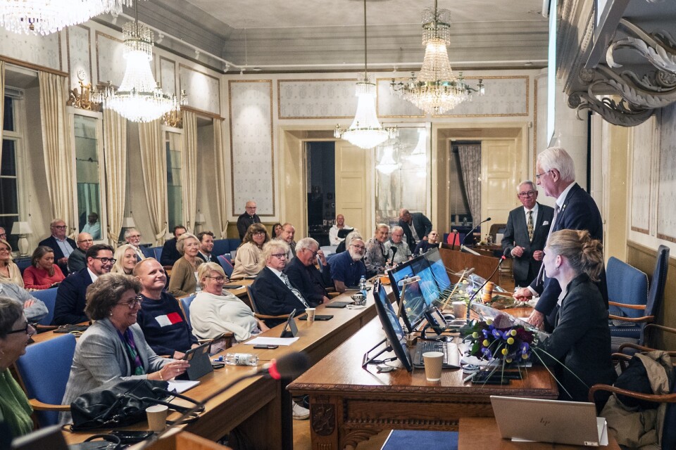 Sista fullmäktige i Ystad för mandatperioden 2018-2022. Carl Bengtsson frågar sig varför inte fler utnyttjar möjligheten att ställa frågor under punkten ”allmänhetens frågestund”.