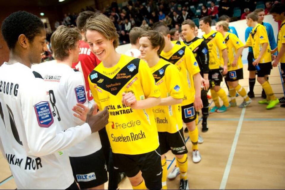 Talangtätt. Det var Mjällby mot Mjällby i P6-finalen. Av de 24 spelarna i de båda Mjällby-lagen kom hela 15 stycken från en klubb i nordöstra Skåne.