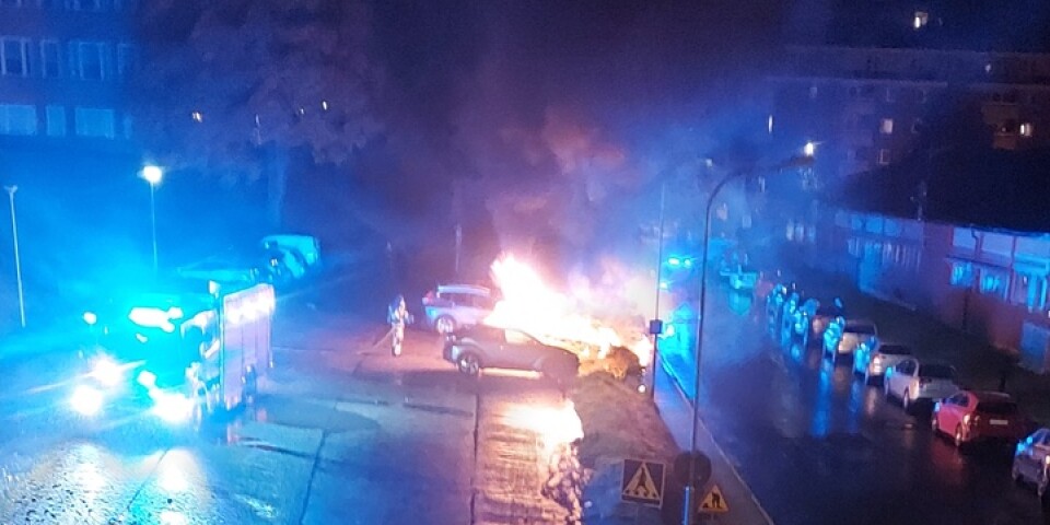 Bilen brann kraftigt.