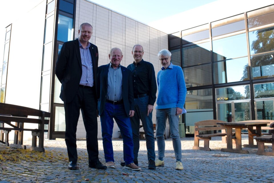 Roger Fredriksson (M), Willy Persson (KD), Kenneth Michaelsson (C) och Nils Ingmar Thorell (L) har nu kommit överens om en ny politisk organisation i Ronneby kommun.