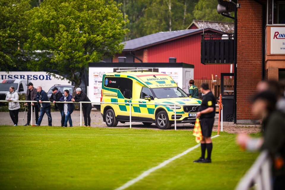 Det är inte första gången Vanneberga får tillkalla ambulans till Blekevallen. Här i hemmamatchen mot Sjöbo IF 2019 fick en gästande spelare föras till sjukhus med en svår knäskada.