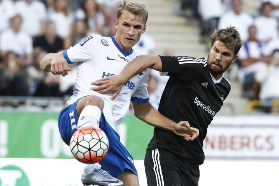 På bilden är två gamla Kalmar FF-spelare i kamp. Jörgen Skjelvik (höger) lämnar nu Rosenborg för Los Angeles Galaxy. Sebastian Andersson spelar nu i Kaiserslautern.