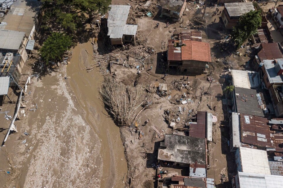 Fortfarande saknas många efter helgens jordskred i Las Tejerias. Bilden från i måndags.
