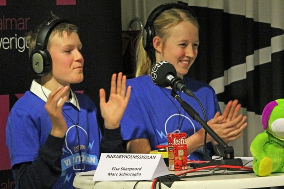 Marc Schincaglia och Elsa Skarpnord från Rinkabyholmsskolan 5B vann den första kvartsfinalen i Vi i femman.