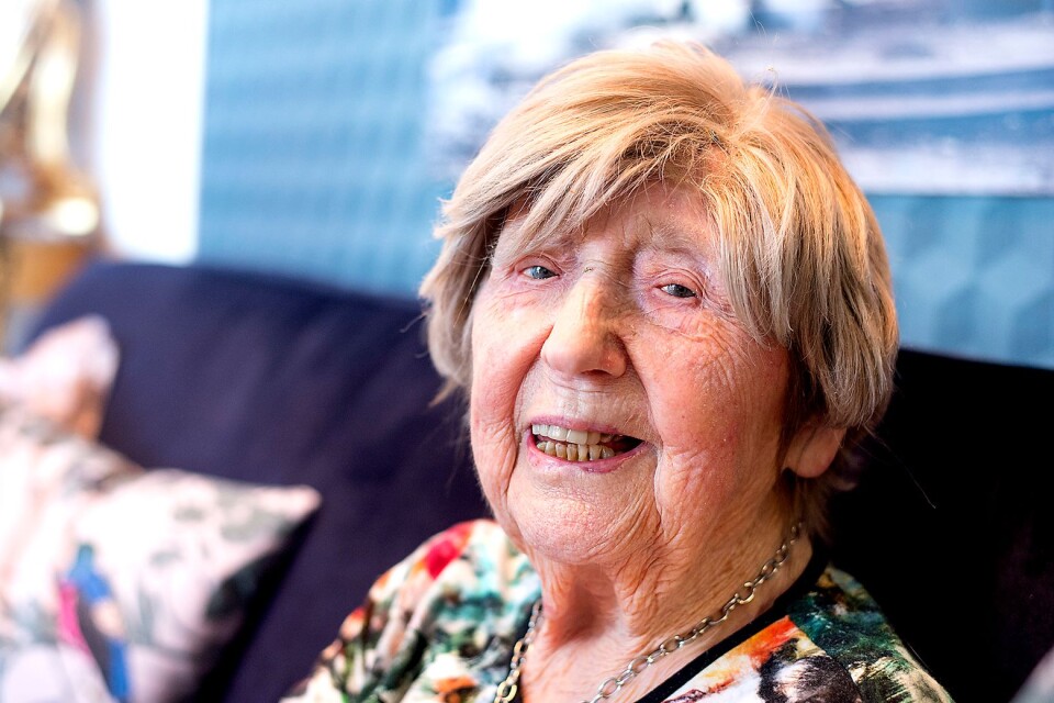 Bloggaren Dagny Karlsson, Årets ambassadör 2019 för Kristianstads kommun, fyller 108 år den 8 maj. Hon älskar champagne. Grattis!