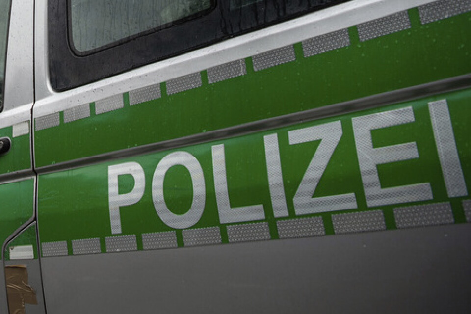 Tre personer har frihetsberövats i Tyskland, misstänkta för att ha planerat ett dåd för IS.
