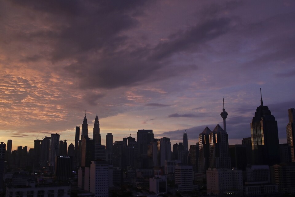 Det mörknar över den asiatiska ekonomin. På bilden Kuala Lumpur i Malaysia. Arkivbild.