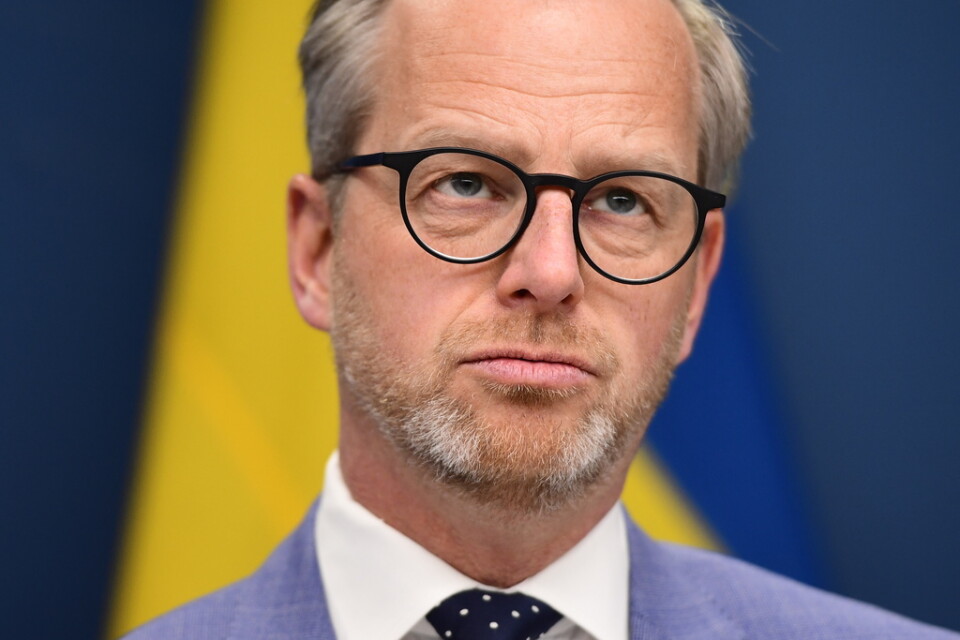 Finansminister Mikael Damberg (S) under en pressträff på tisdagen.
