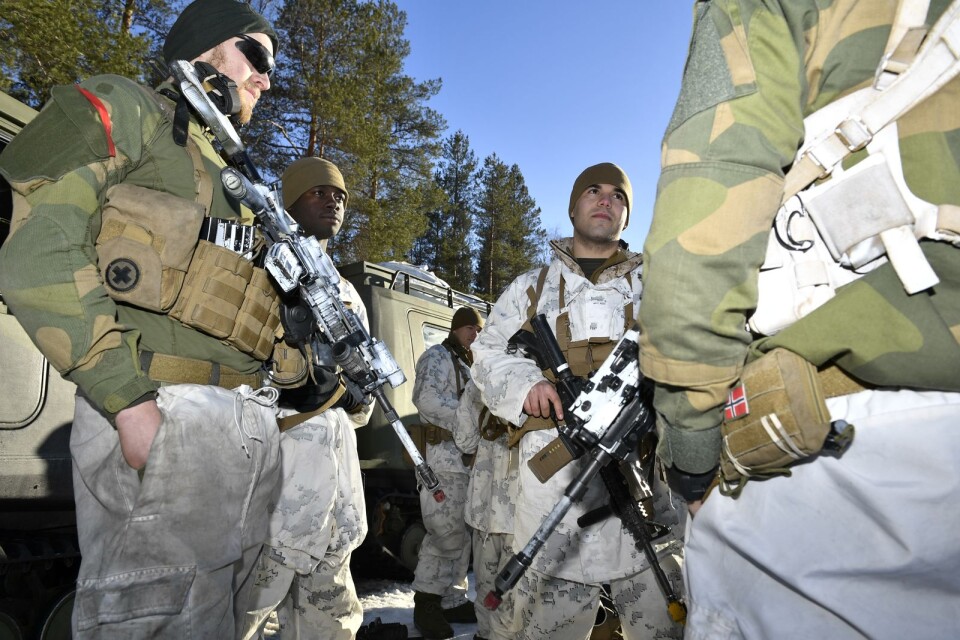 Soldater från olika länder under arméövningen Northern Wind i östra Norrbotten.