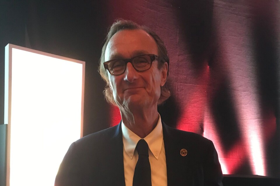 Peter Fornstam tog emot utmärkelsen vid CineEurope-mässan i Barcelona.