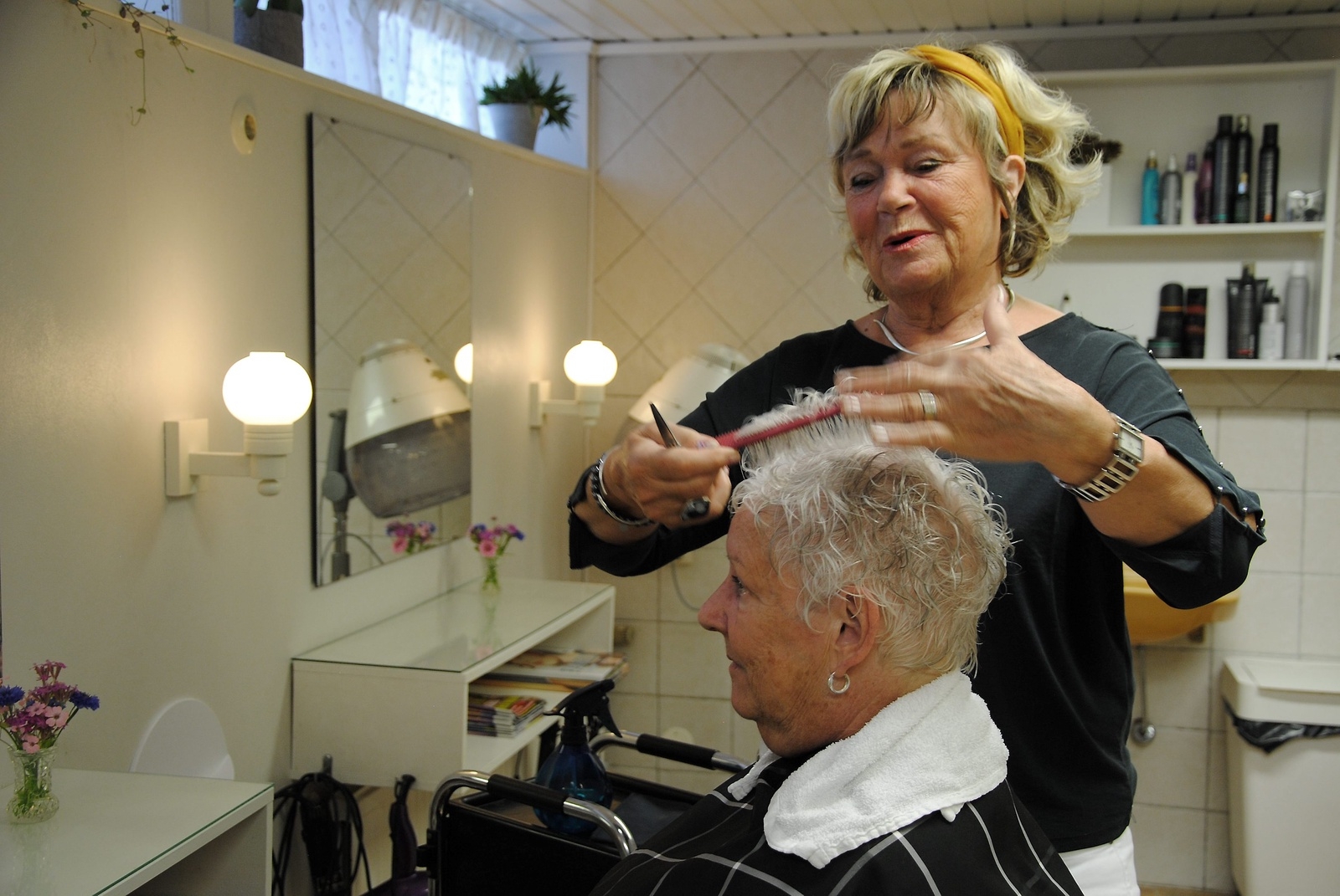Efter 40 år med en egen frisörsalong i sin källare i Hästveda, bestämmer nu sig Ing-Britt Persson, 72 år, att stänga.