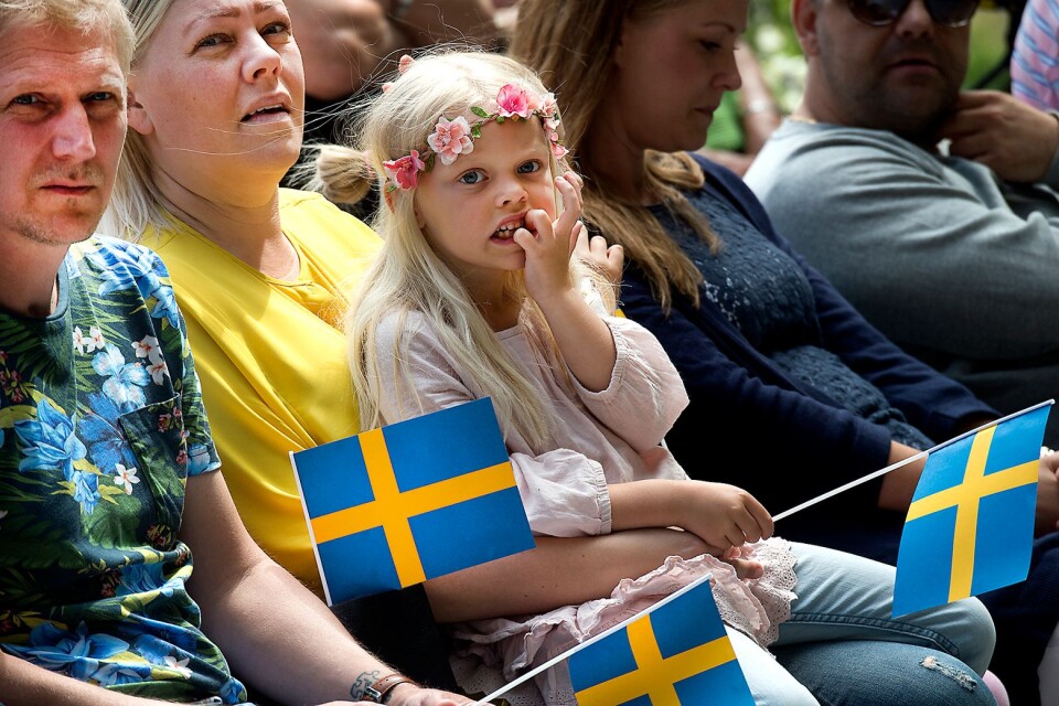 سترفرف الأعلام السويدية، وستعزف الجوقات الموسيقية في الاحتفال باليوم الوطني