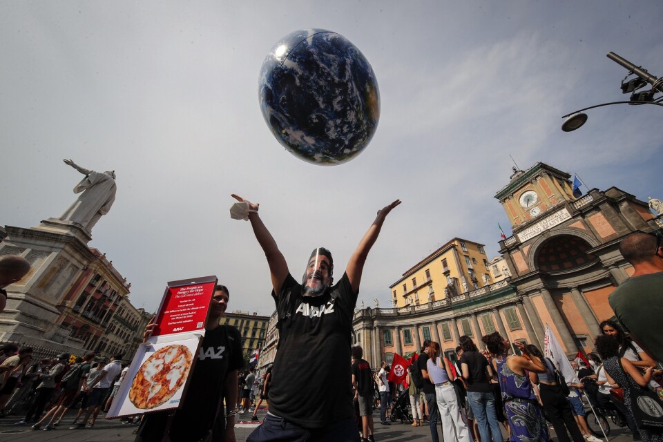 Demonstrationer under veckans klimatmöte mellan G20-länderna i Neapel i Italien.