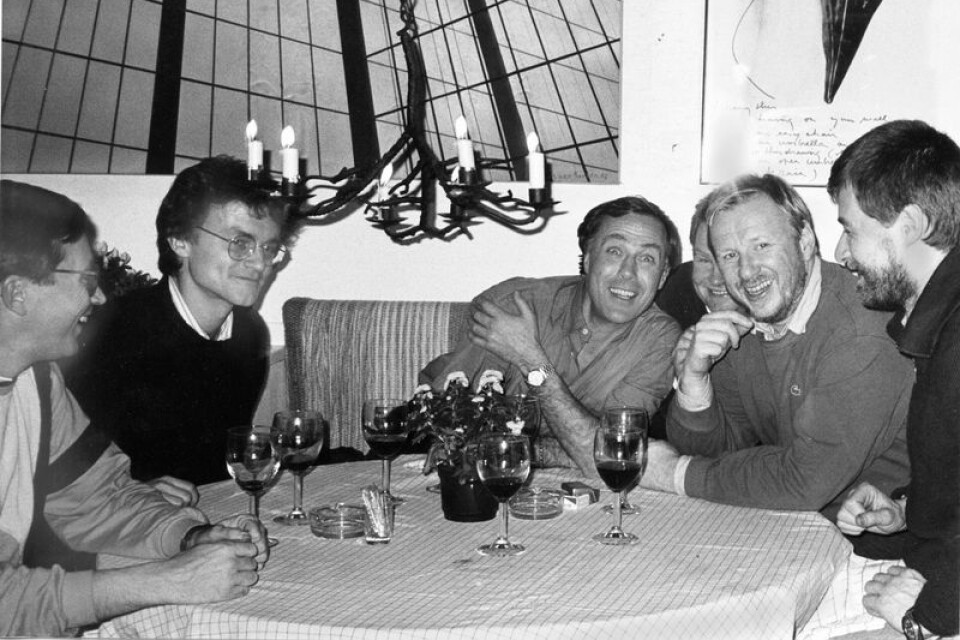 SALT-gänget samlat c:a 1985 efter Stockholms-Tidningens konkurs. Fr.v. Claes Löfgren, Lars Tunbjörk, Ulf Simonsson, Lasse Allard (delvis skymd), Rolf Adlercreutz och Anders Sjöberg.Foto: Per Lindström, Lund.