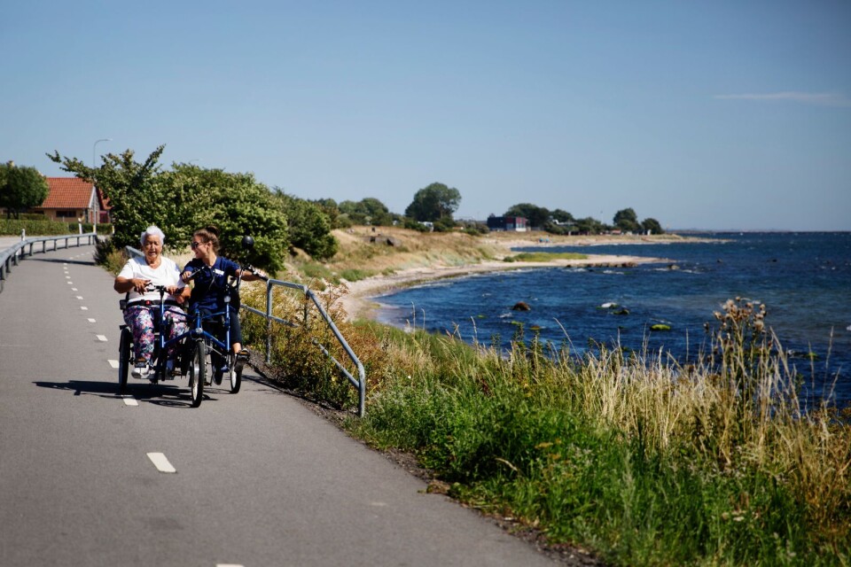 Det är minst 30 år sedan 90-åriga Magda Borgström cyklade förra gången. På fredagen bjöd Victoria Nielsen henne på en tur.