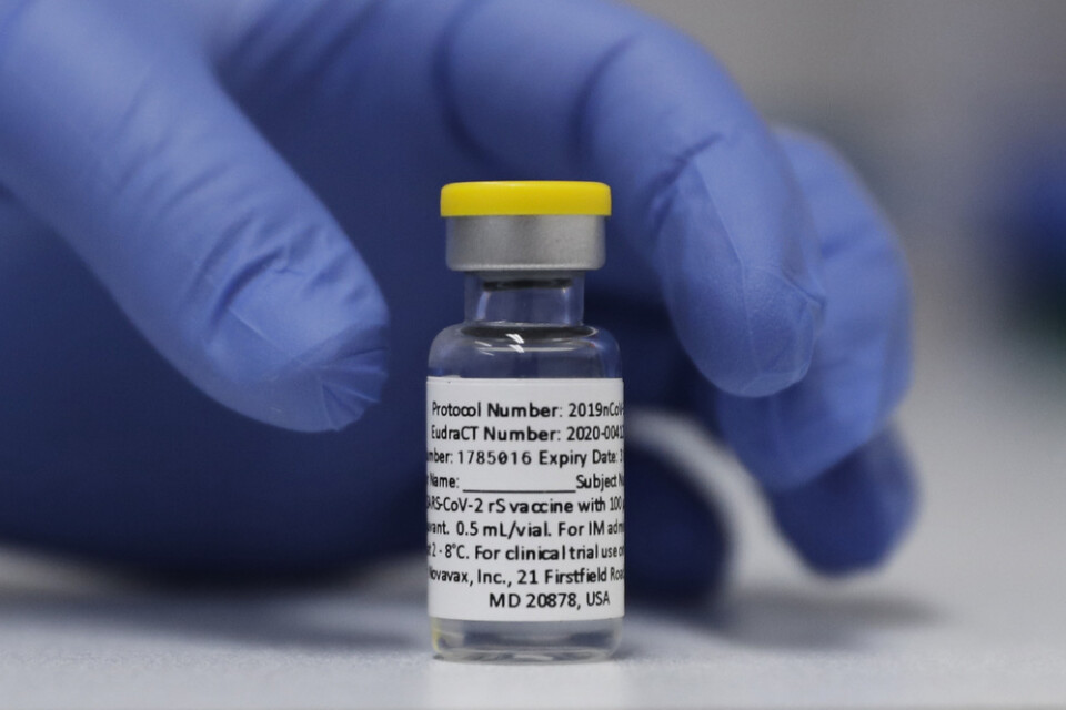 Regeringen har ingått ett förköpsavtal om 2,2 miljoner vaccindoser med den amerikanska tillverkaren Novavax. Arkivbild.