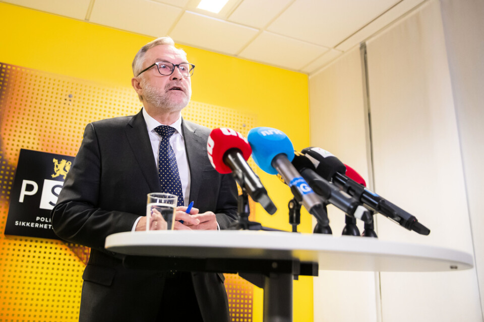 PST:s chef Hans Sverre Sjøvold håller presskonferens om gripandet av kvinnan.