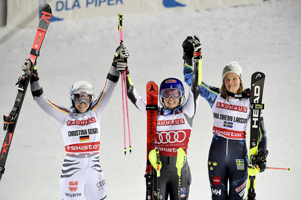 Christina Geiger, Mikaela Shiffrin och Anna Swenn Larsson får till kommande säsong tampas om pallplatser i Åre i stället för Stockholm i parallellslalom. Arkivbild.