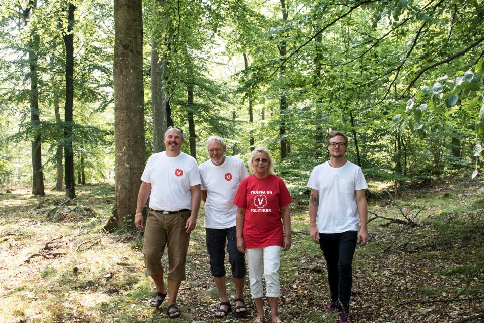 Marcus Ekdahl, Willy Söderdahl, Rebecca Wald och Erik Ohliv från Vänsterpartiet i Sölvesborg vill rädda bokskogen i Vitehall.