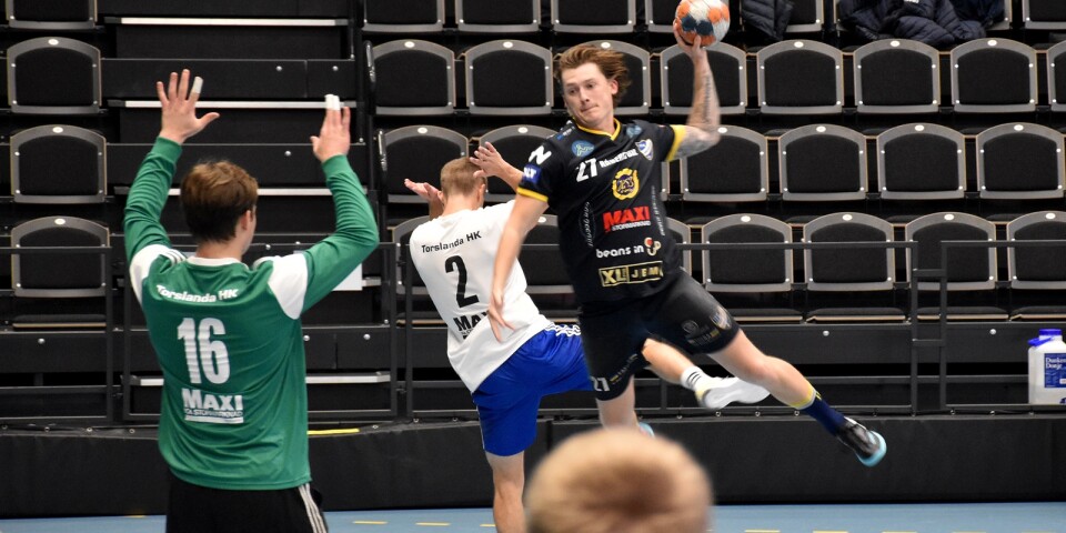 IFK Karlskrona förlänger kontraktet med högersexan