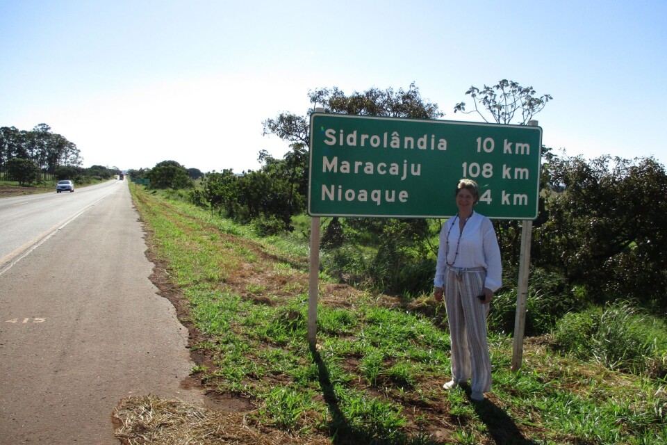 Julie Lindahl i trakterna av sin morfars bostadsort i Brasilien. Under hennes besök i Sydamerika för tre år sedan.