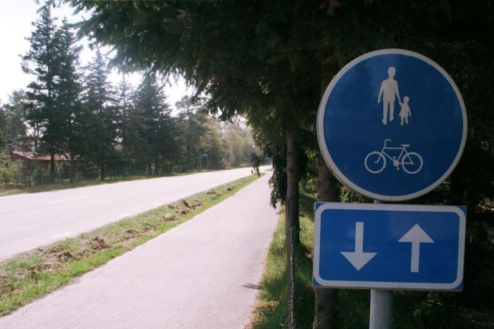 Ska man cykla elcykel måste det finnas cykelvägar.