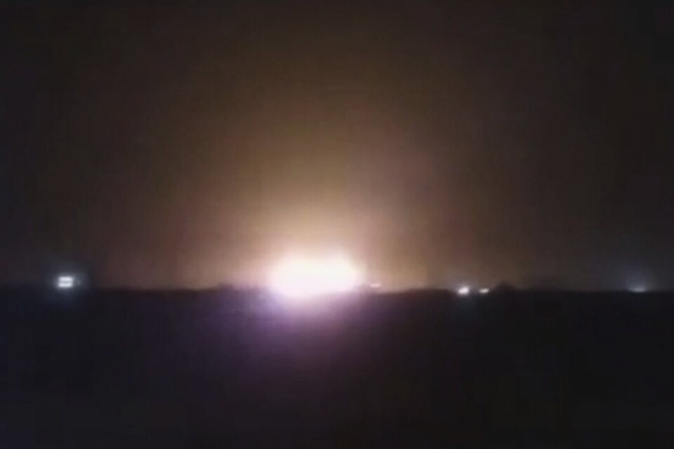En bild från en video som kan visa nedskjutningen av det ukrainska planet utanför Teheran i förra veckan. Arkivbild.