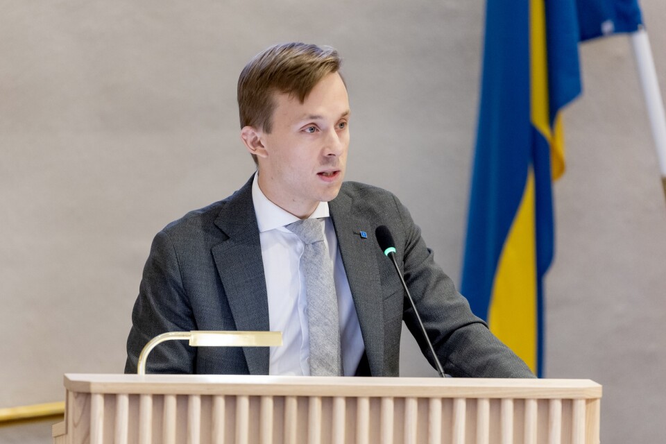 Kristdemokraternas Niklas Arvidsson bjöd styret på motstånd under budgetdebattens första dag.
