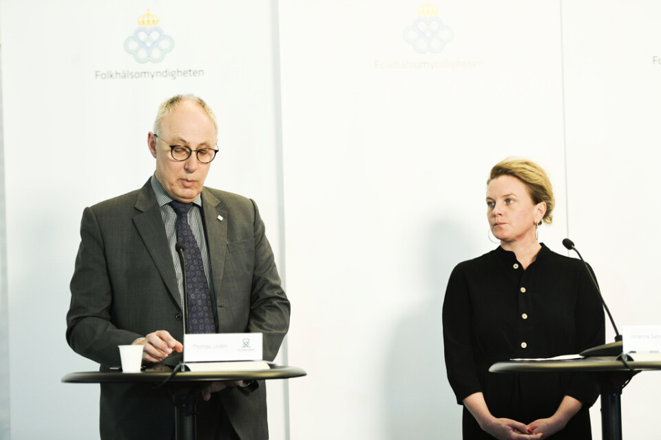 Thomas Lindén, avdelningschef vid Socialstyrelsen och Johanna Sandwall, krisberedskapschef vid Socialstyrelsen.