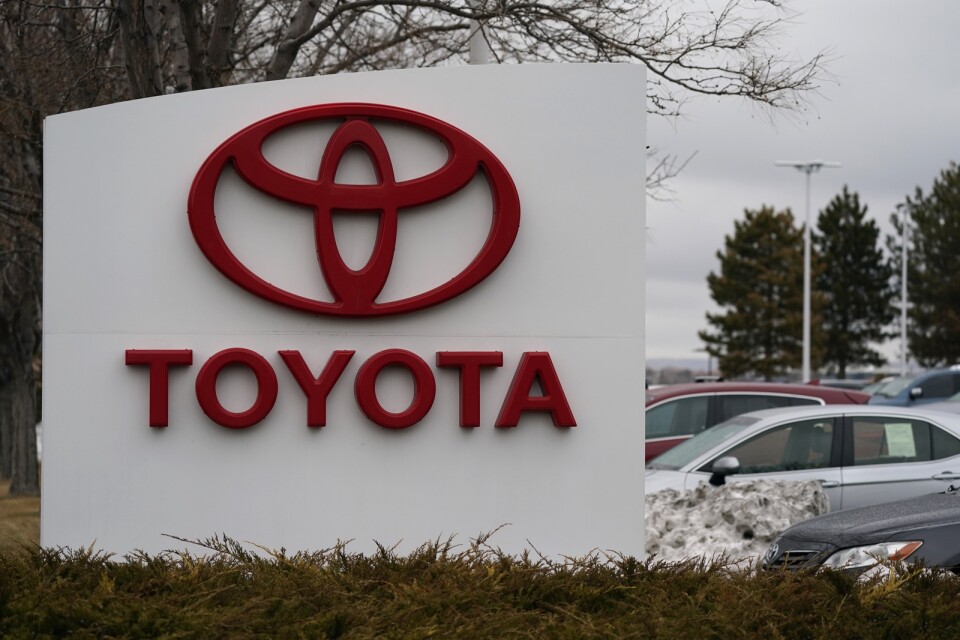 Fordonsindustrin påverkas av pandemin och den globala bristen på halvledare. Toyota gör nu ytterligare neddragningar i produktionen de kommande månaderna. Arkivbild.
