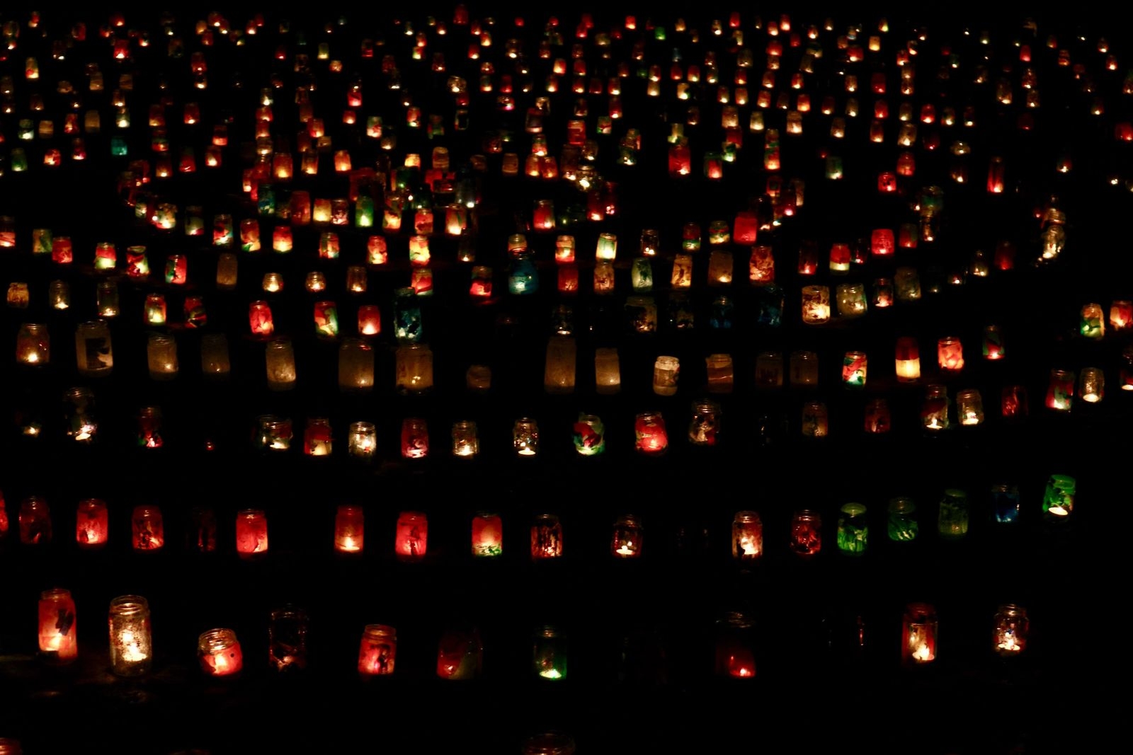 Ljusmanifestation på Stortorget.