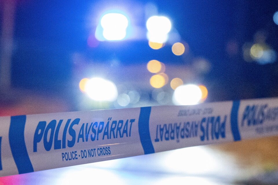 Tekniker från bombskyddsgruppen har varit på plats i Hässleholm efter en detonation under natten. Arkivbild.