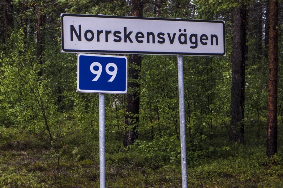 Norrskensvägen i Tornedalen gör skäl för sitt namn under vinterhalvåret. Sommartid är det för ljust för att se norrskenet.
