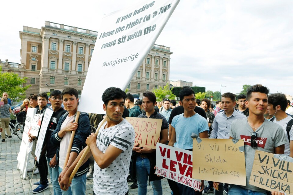 Afghanska ungdomar i Stockholm demonstrerade mot utvisningarna 2017.