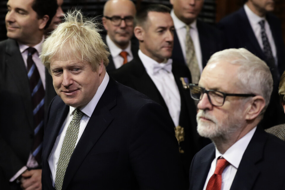 Storbritanniens premiärminister Boris Johnson blev den stora vinnaren i valet i början av december. Här ler han i Jeremy Corbyns riktning, när parlamentet inledde ett nytt arbetsår ett par veckor senare.