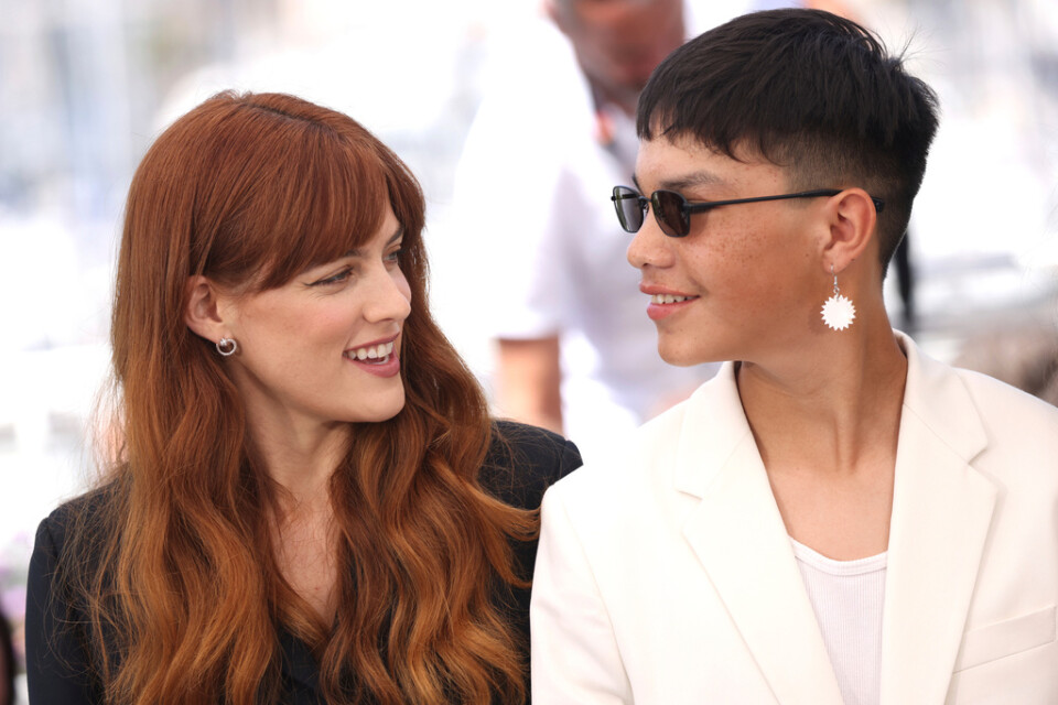 Riley Keough tillsammans med den unge skådespelaren LaDainian Crazy Thunder i samband med att "War pony" hade världspremiär på filmfestivalen i Cannes förra året. Arkivbild.