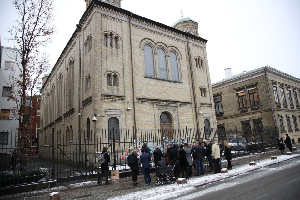 Synagogan i Göteborg har vid flera tillfällen drabbats av antisemitiska attacker. Det är dags att gå från ord till handling om Sverige ska vara ett tryggt land för alla, anser Gunnar Hökmark.