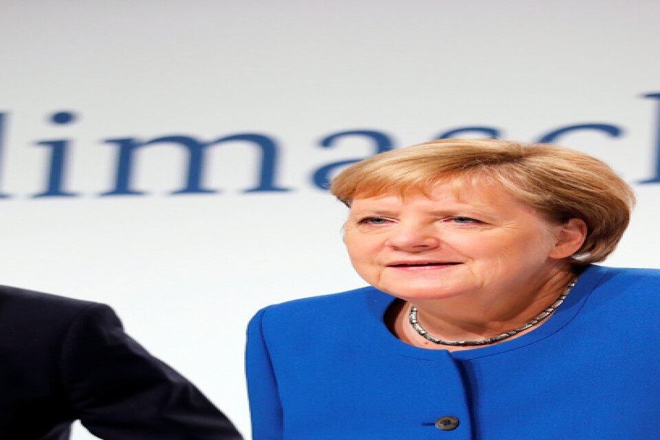Tysklands förbundskansler Angela Merkel (CDU) och finansminister Olaf Scholz (SPD) presenterar långsiktiga tyska klimatsatsningar.