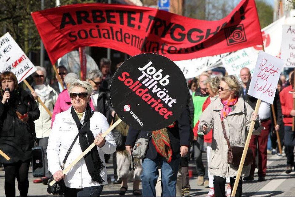 Från Gamla torg gick demonstrationståget vidare genom centrala Trelleborg med riktning Stadsparken.