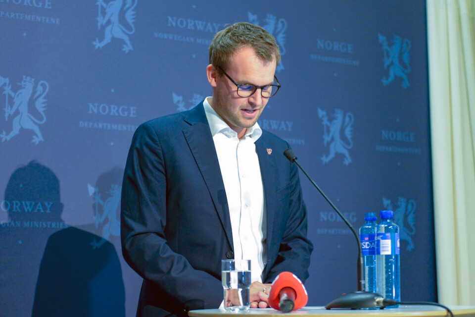 Kjell Ingolf Ropstad meddelar att han kommer att avgå som partiledare och minister vid en pressträff på lördagen.