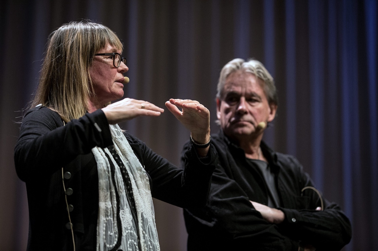 Cilla och Rolf Börjlind berättade om sin senaste kriminalroman Sov du lilla videung. Foto: Jörgen Johansson