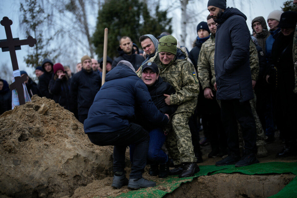 Ukrainskan Anja Korostenska sörjer sin fästman som dödades i strider i Bakhmut.