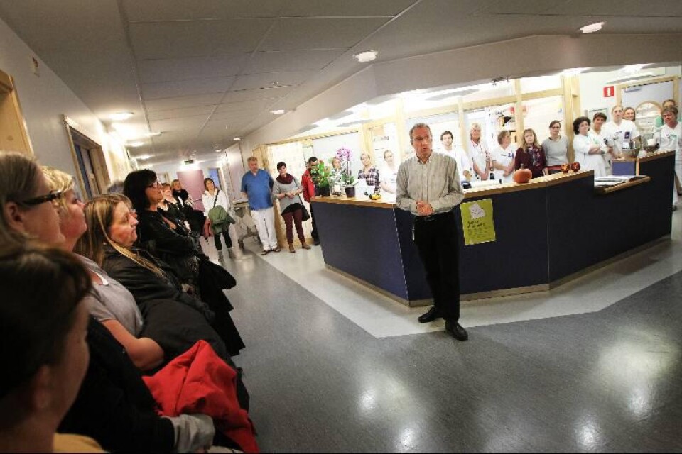 Sjukhuschefen Magnus Heiman invigde på fredagen den nya utbildningsenheten på Trelleborgs lasarett. Efter talet i receptionen klipptes bandet till utbildningsrummet.