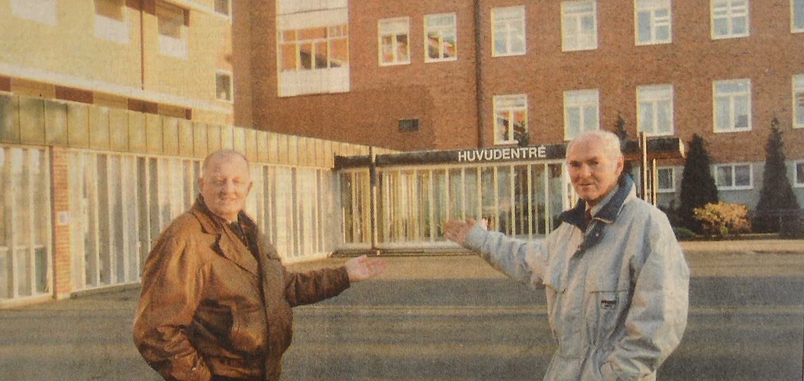 Bevara sjukhuset som det är, menar Åke Lind och Curt Hjalmarsson.
Arkiv: Mats Wivel