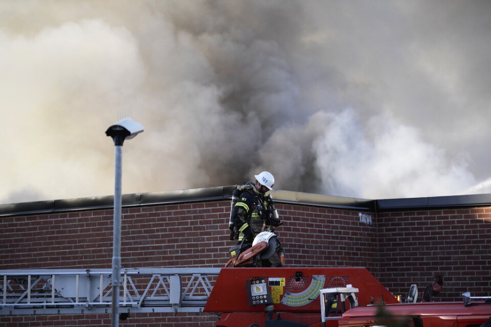 Räddningstjänsten larmades till Slättgårdsskolan i Bredäng under natten.