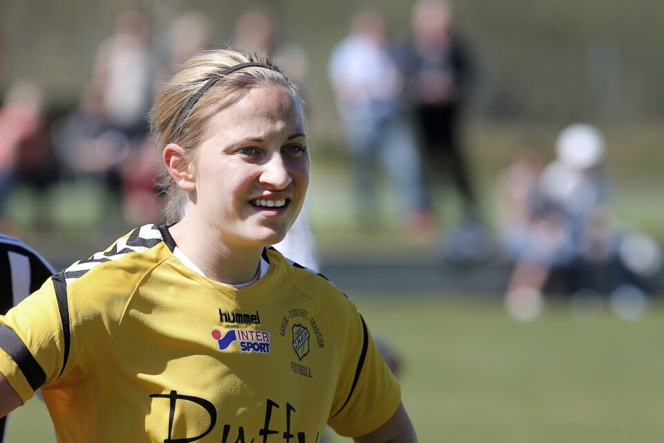 Louise Persson blev tvåmålsskytt när Glimåkra avfärdade Eskilsminne med 4-0 hemma på Trollavallen i omstarten av damernas division ett.                                         Foto: Stefan Sandström/Arkiv
